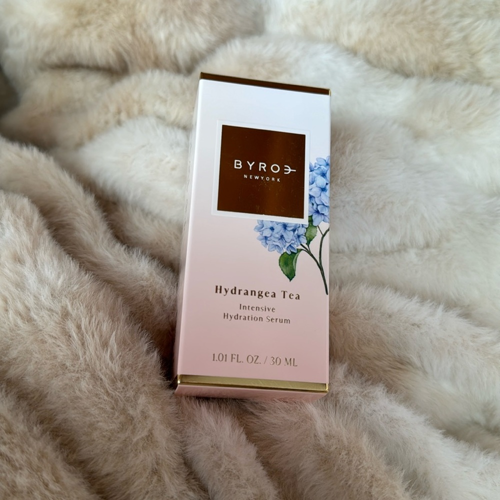 New Byroe New York Hydrangea Tea Intensive Hydration Serum